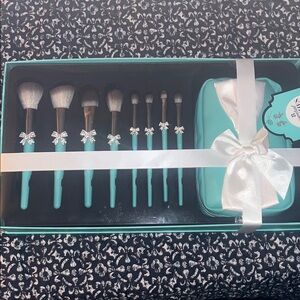 Make up brushes